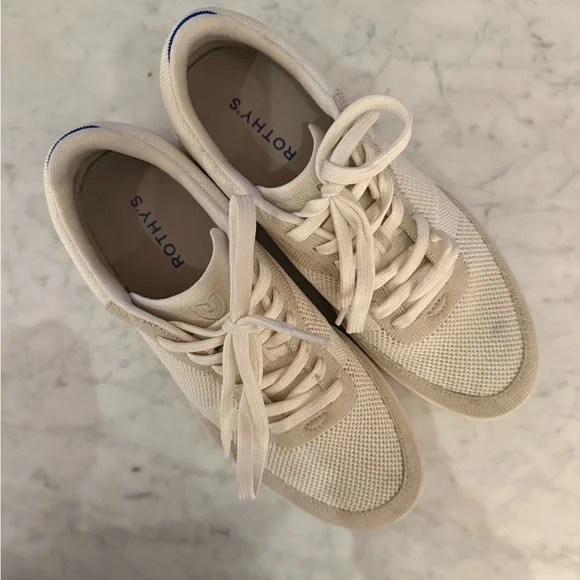 Rothy’s the court sneaker sand dune - Picture 3 of 4